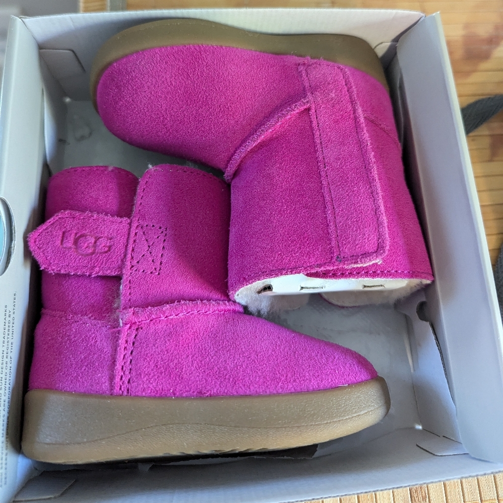 UGG Baby/ Toddler Keelan Boots 6-12 months